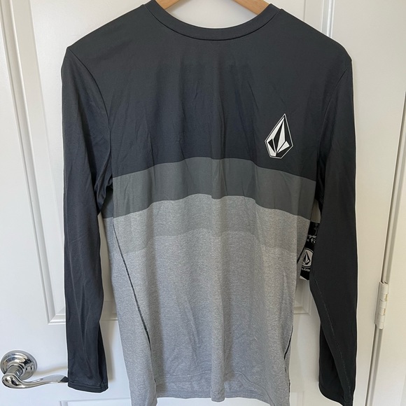 Brand new Volcom rashguard. - Picture 2 of 2